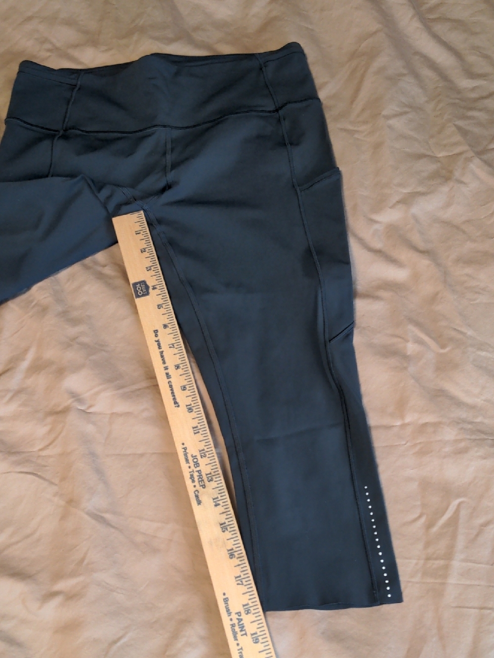 Like New Lululemon 19 Inch Fast And Free Capri Leggings - Picture 6 of 9
